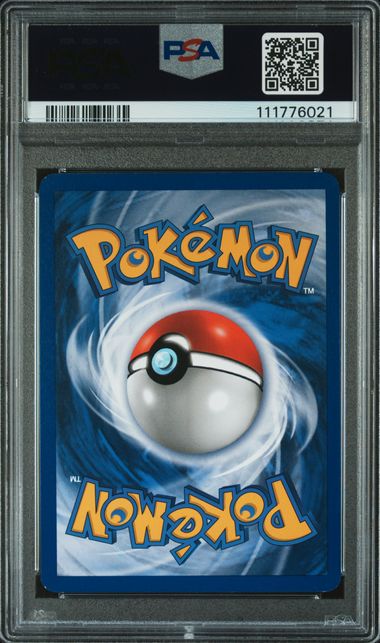 Dark Charizard 2000 Pokémon Team Rocket 1st Edition holo #4/82 PSA 8