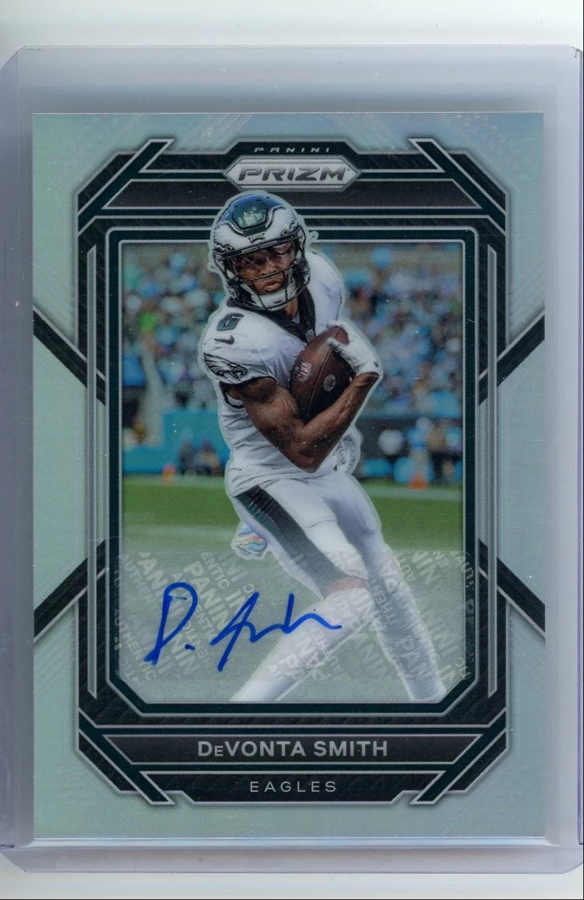 Devonta Smith 2022 Panini Prizm Silver Auto