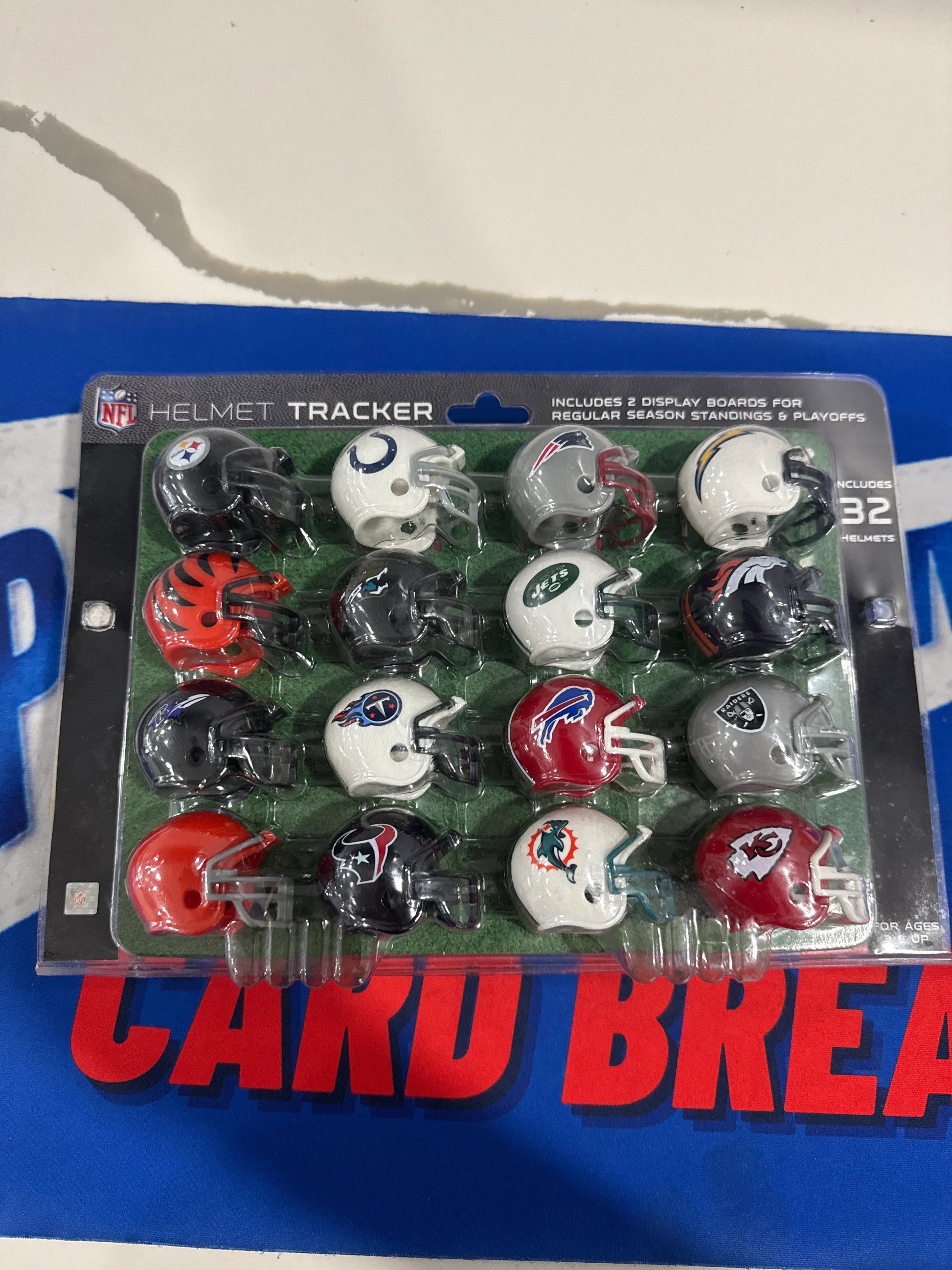 NFL Riddell Helmet Tracker (32 Helmets)